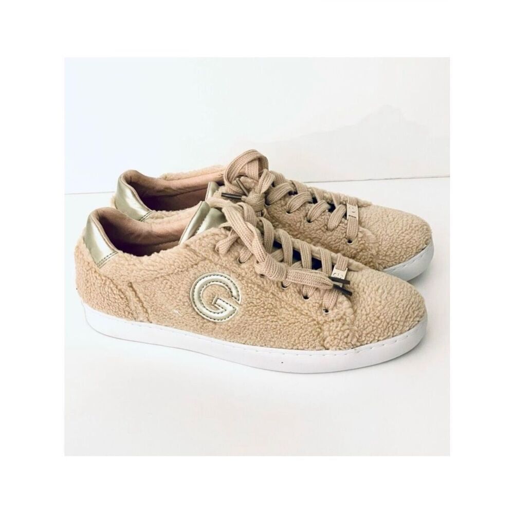 NWT Gorgeous GBG GUESS Los Angeles 10 Beetroot Tan Fur Furry Cushioned Sneakers